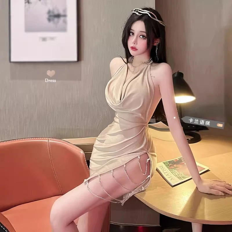 暮纱轻韵-高级轻奢挂脖露背女神范修身爆款旗袍礼服新款连衣裙