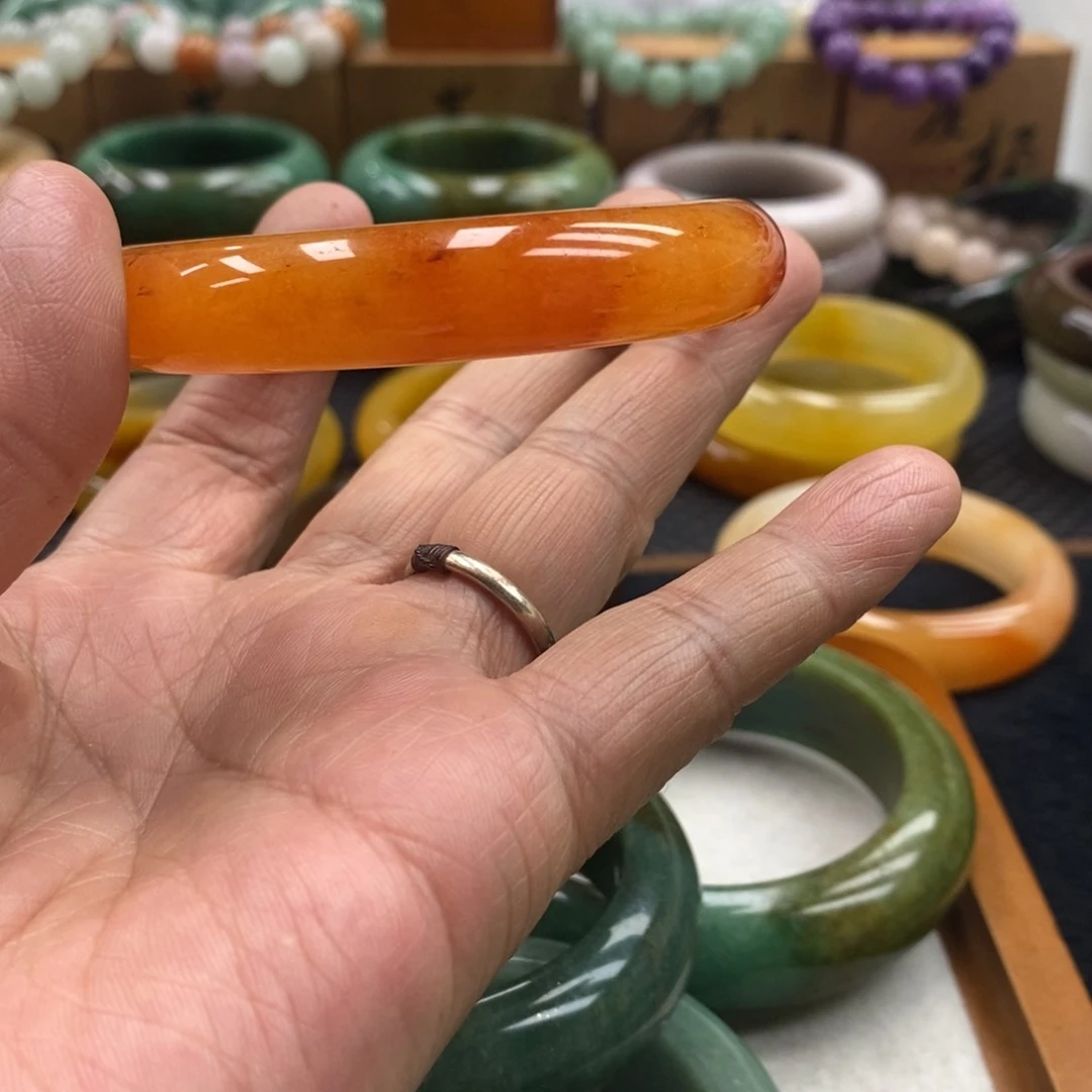 石英岩玉手镯合金英***运