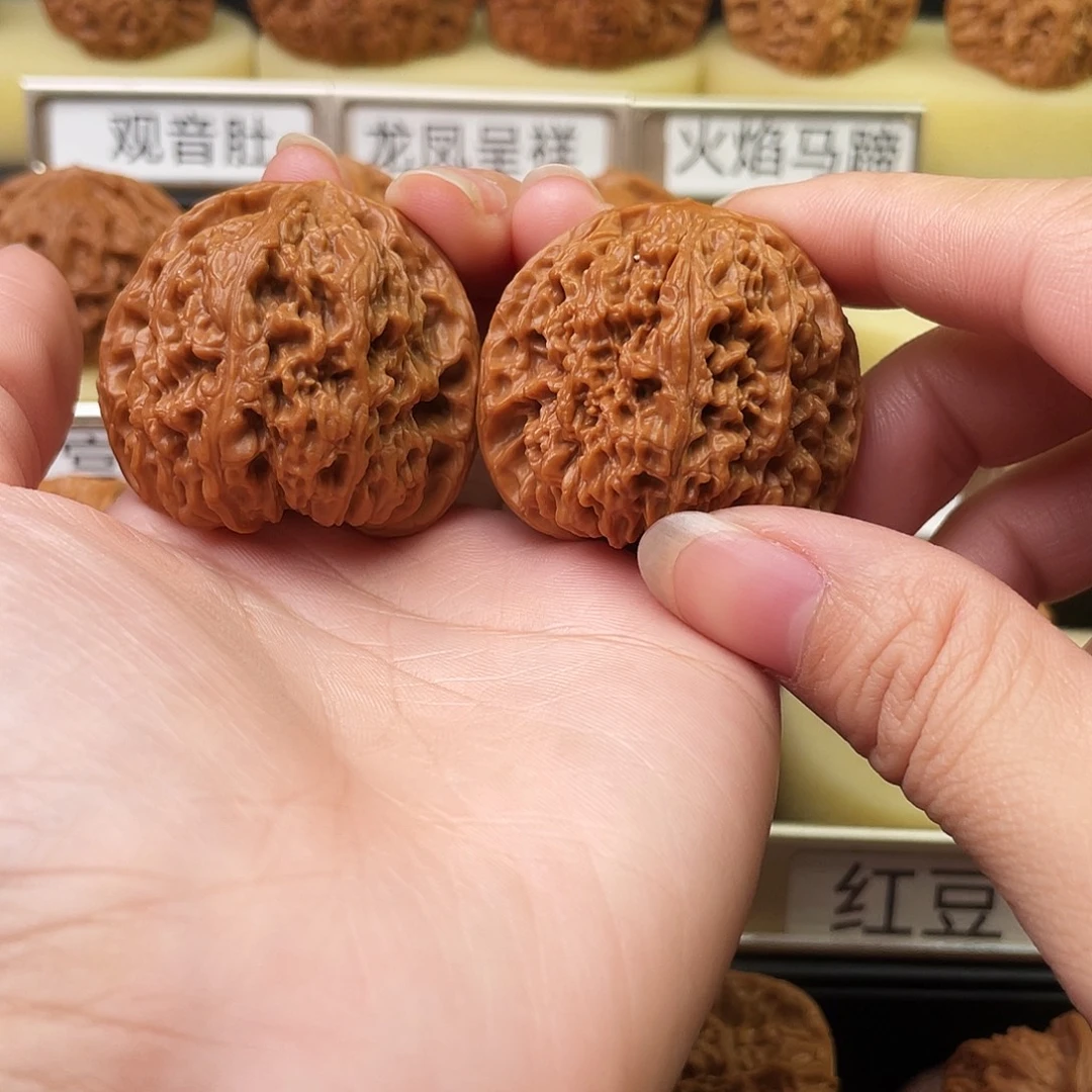 L***仔吊坠文玩核桃南疆41尺959