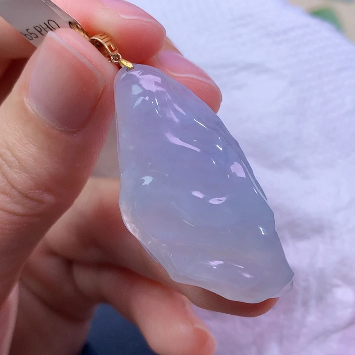 翡翠未镶嵌吊坠(不含链) 9946