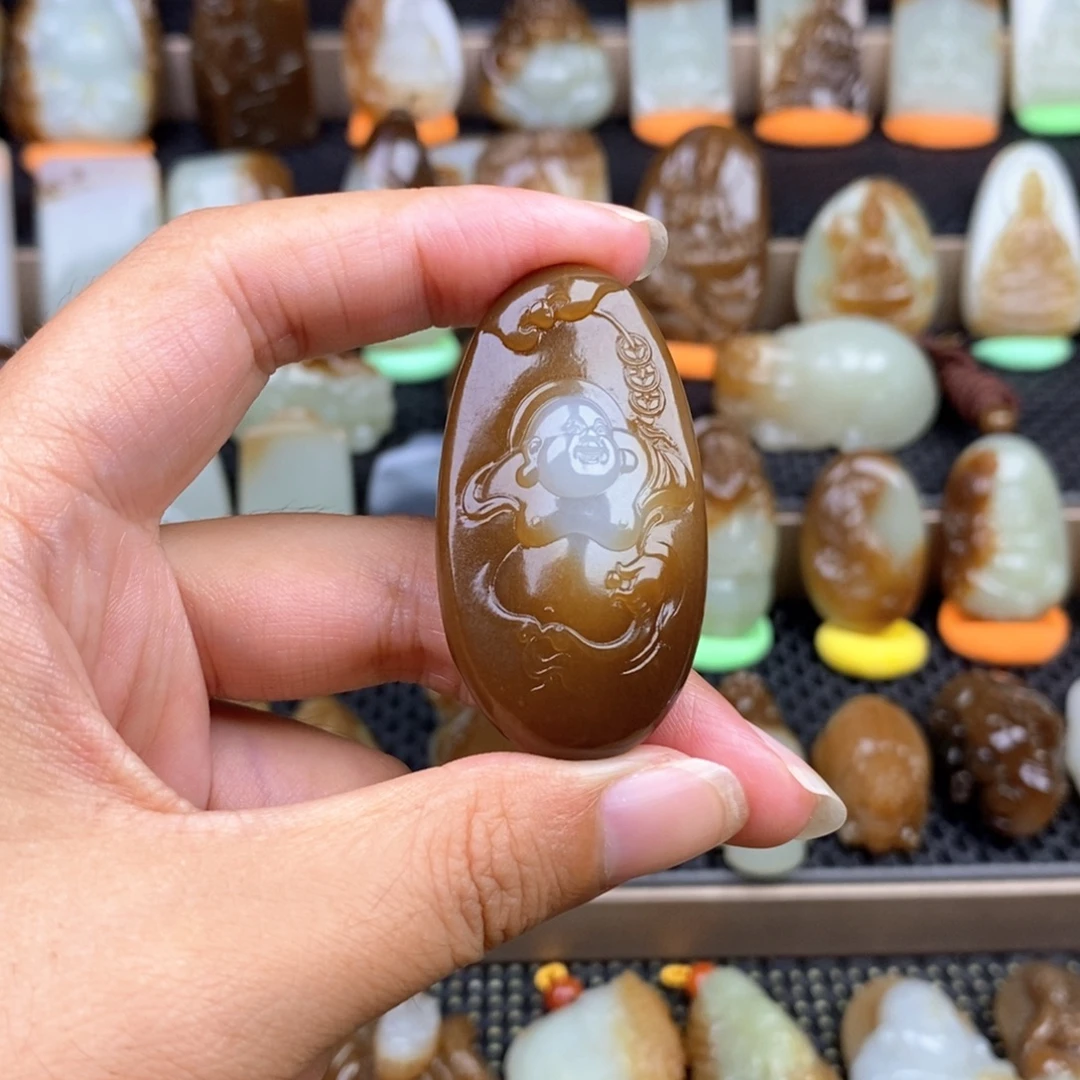 婷***姐颈饰未镶嵌和田玉