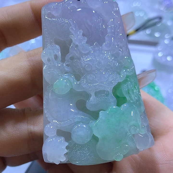 颈饰未镶嵌翡翠天然翡翠A货吊坠