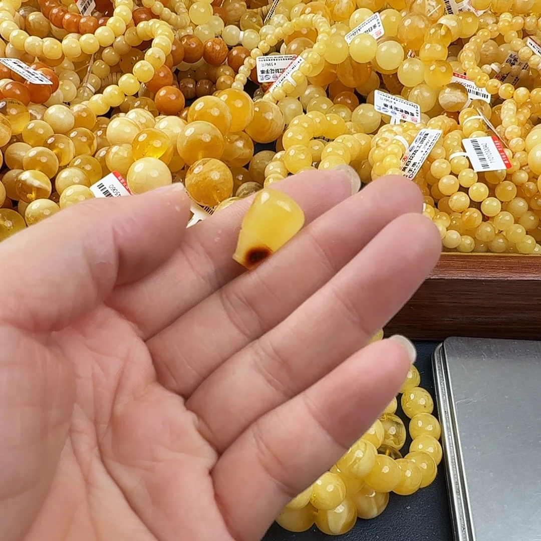 琥珀未镶嵌珠宝奇石