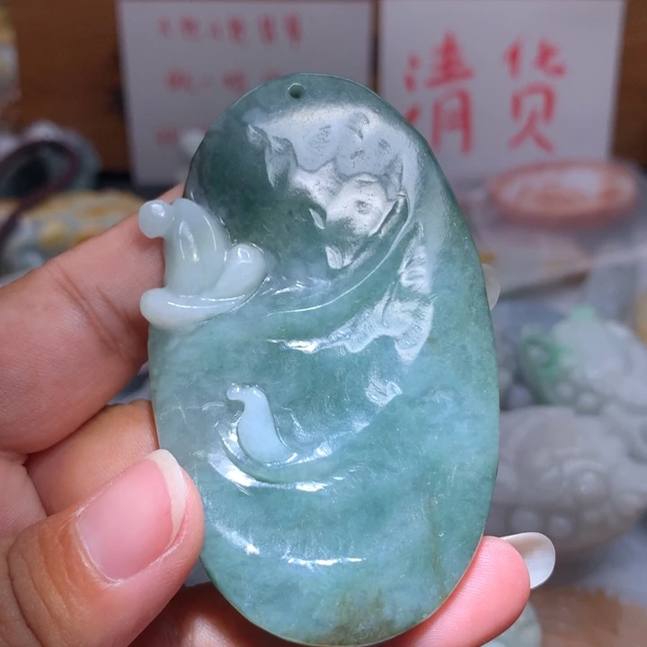 翡翠未镶嵌颈饰保真天然A货翡翠