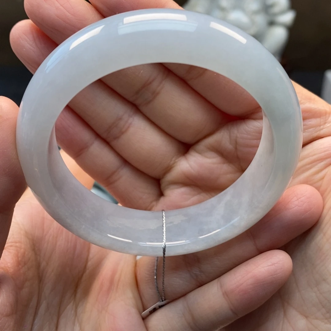 翡翠手镯未镶嵌天然