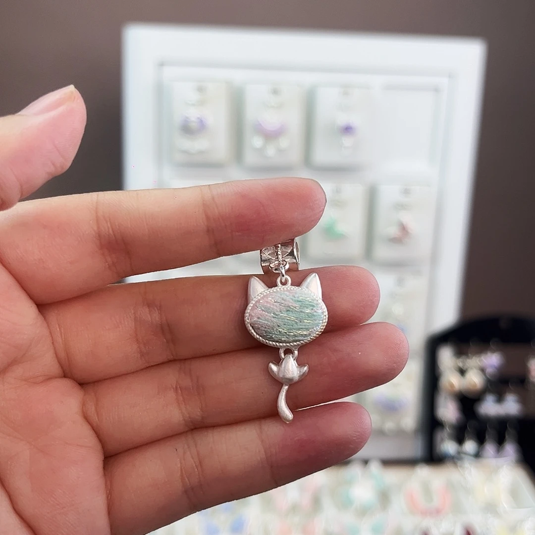 合金布艺小猫吊坠2