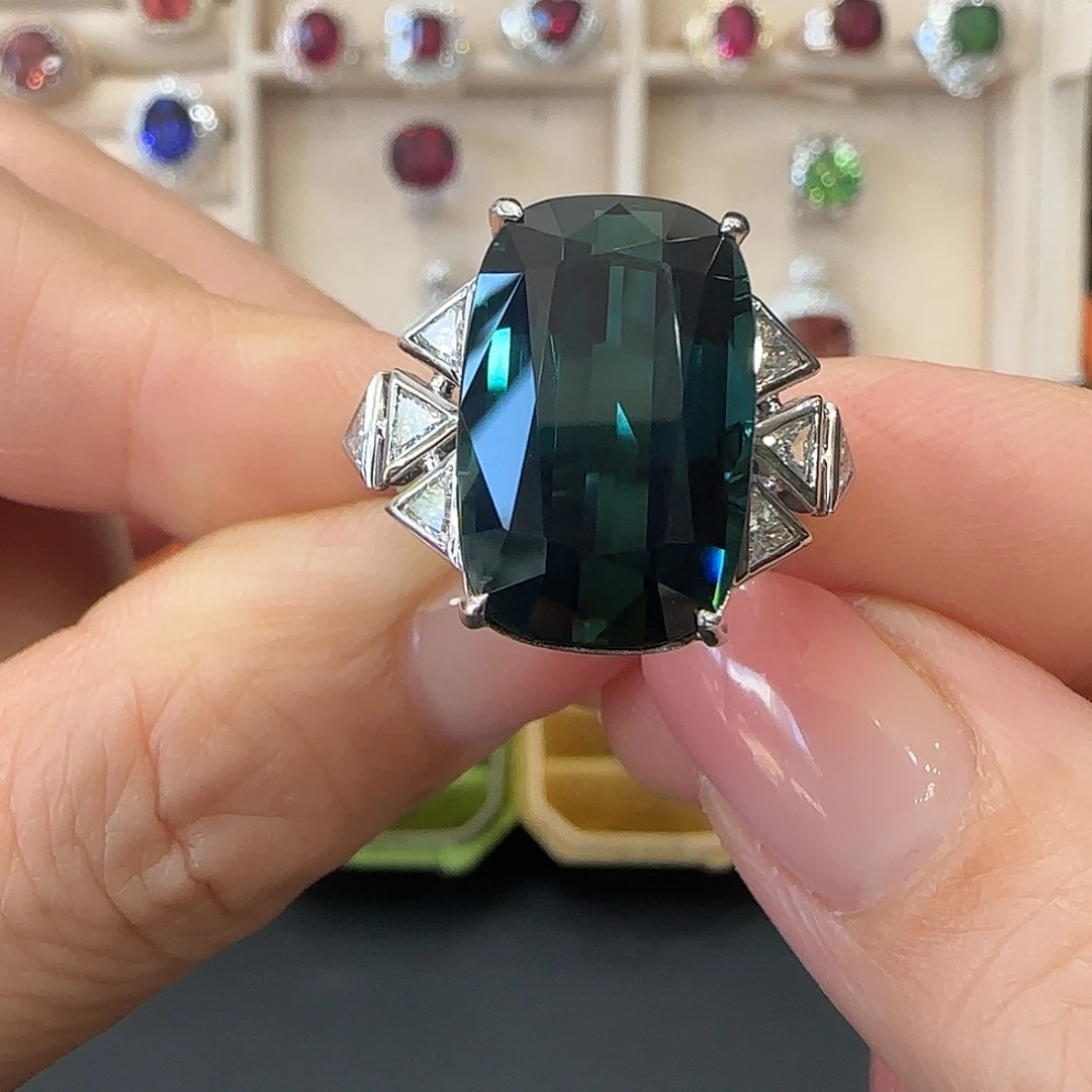 18K金镶嵌戒指碧玺16.68ct