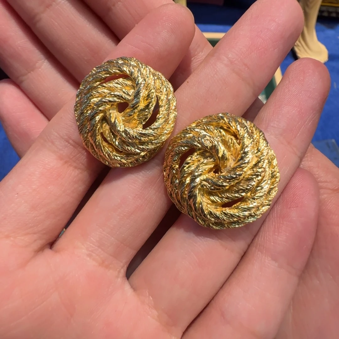 琉璃纯铜合金瑕疵