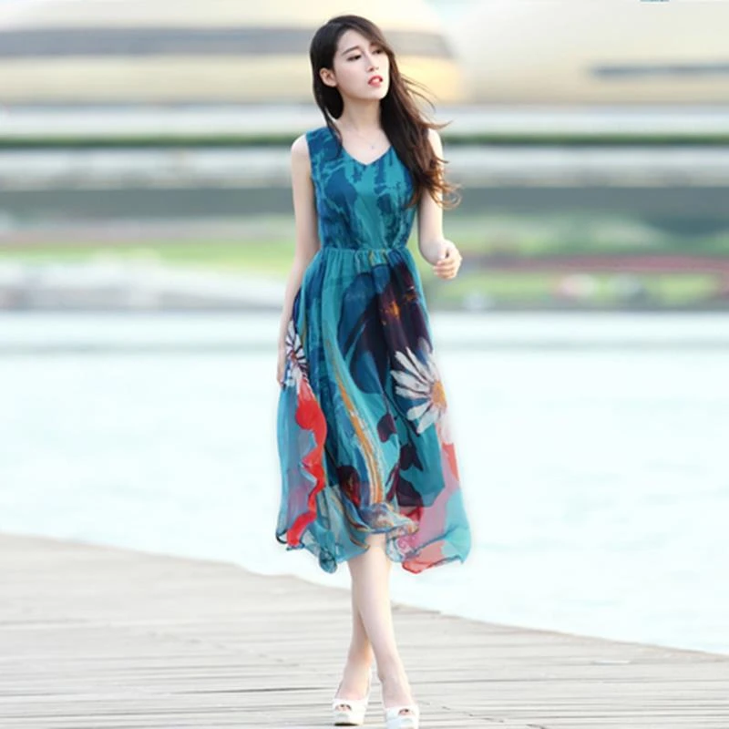 印花沙滩裙女夏2024新款海边度假巴厘岛中长款雪纺连衣裙波显瘦