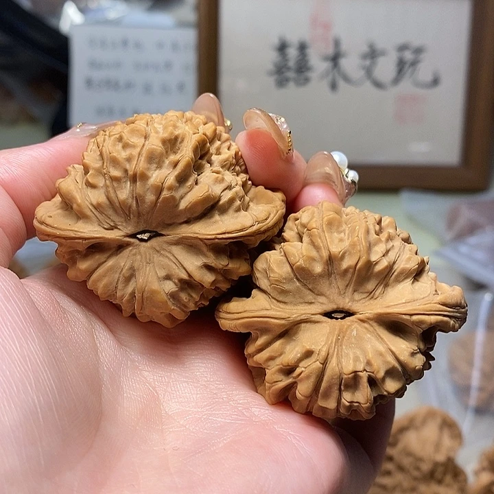 文玩核桃吊坠48官帽