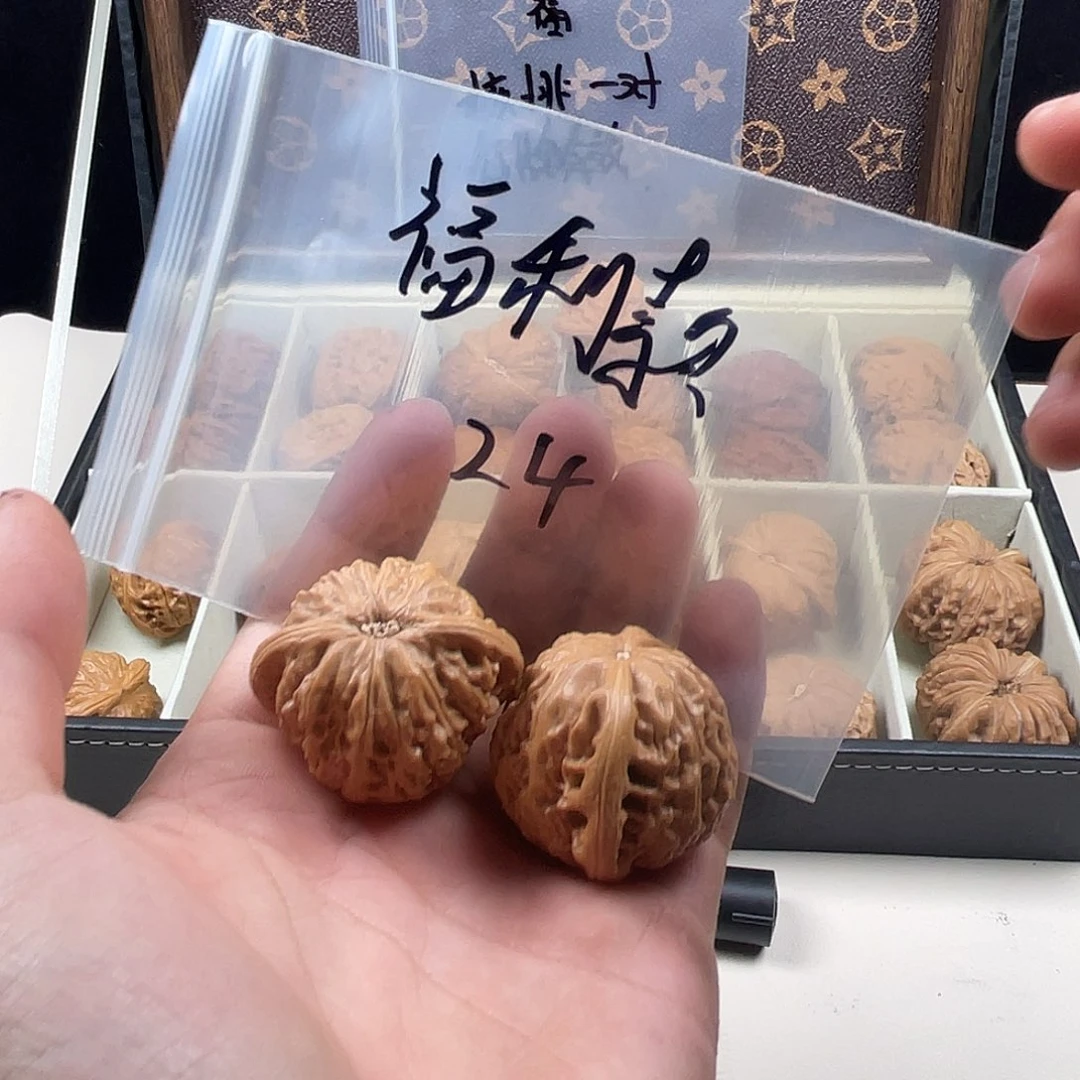 吊坠文玩核桃哈哈哈哈哈哈哈哈哈