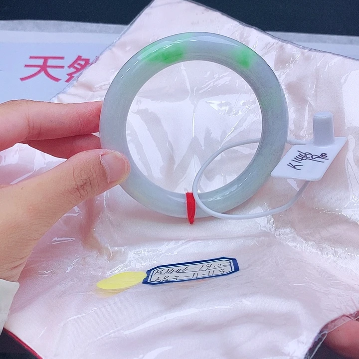 未镶嵌手镯翡翠我