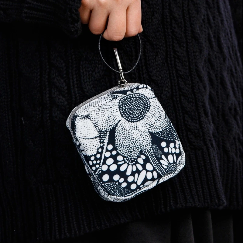 无则艺【妈咪包】手绘简约雏菊艺术迷你零钱收纳挂绳大容量