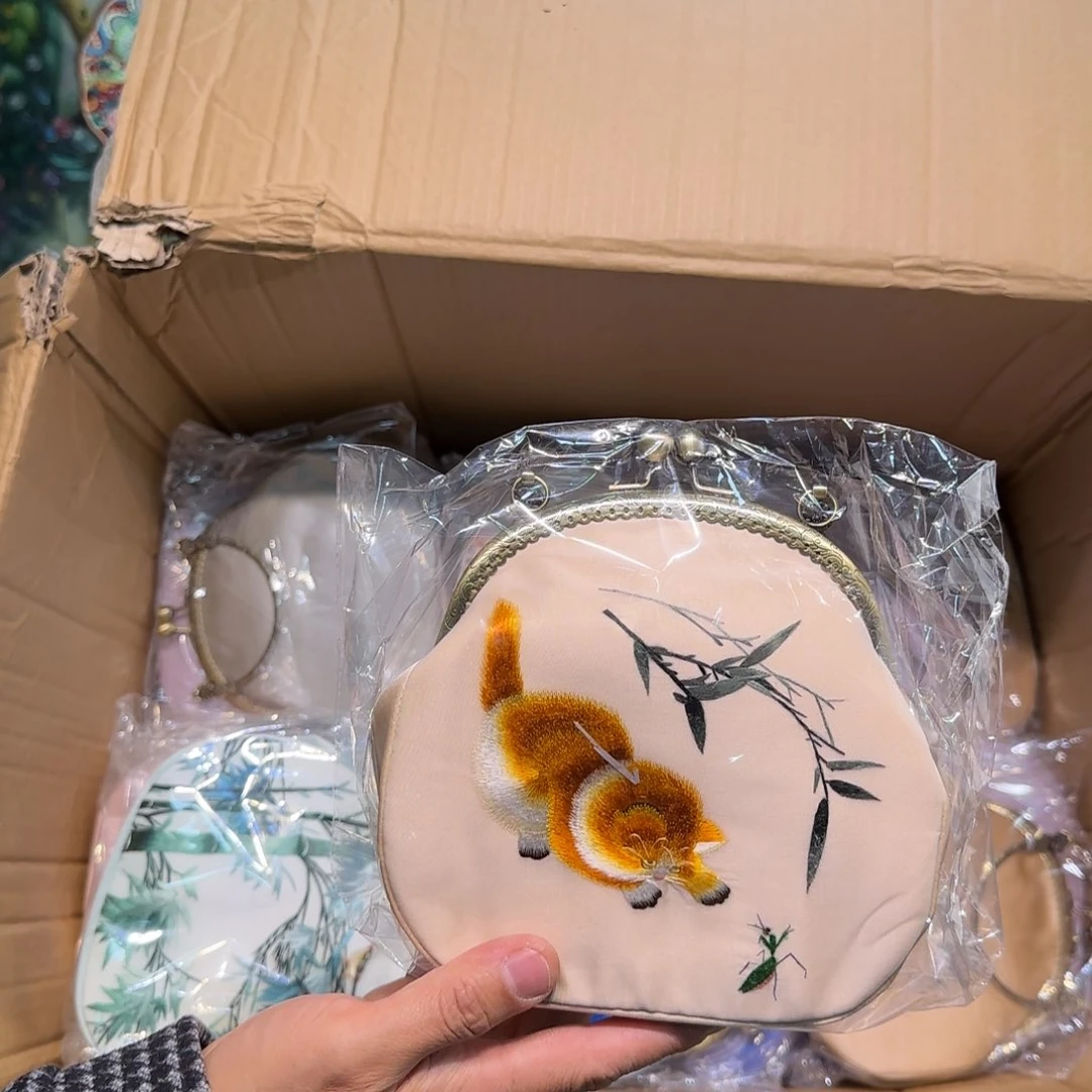 刺绣刺绣工艺精湛