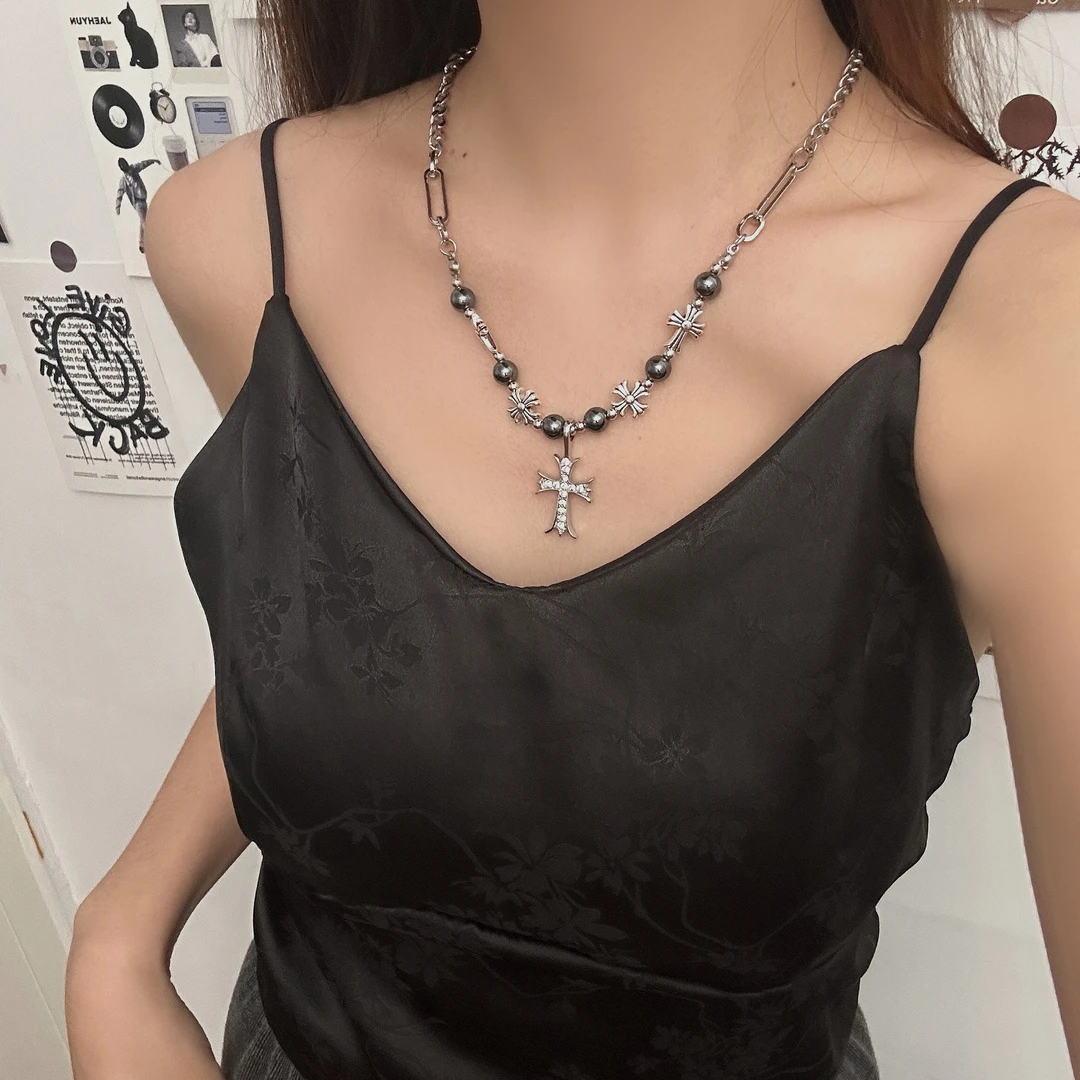合金项链 仿珍珠十字架项链小众甜酷女百搭ins锁骨链设计感卫衣链