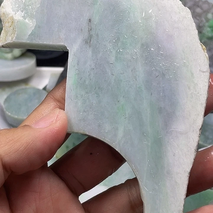 翡翠未镶嵌颈饰天然翡翠边角料