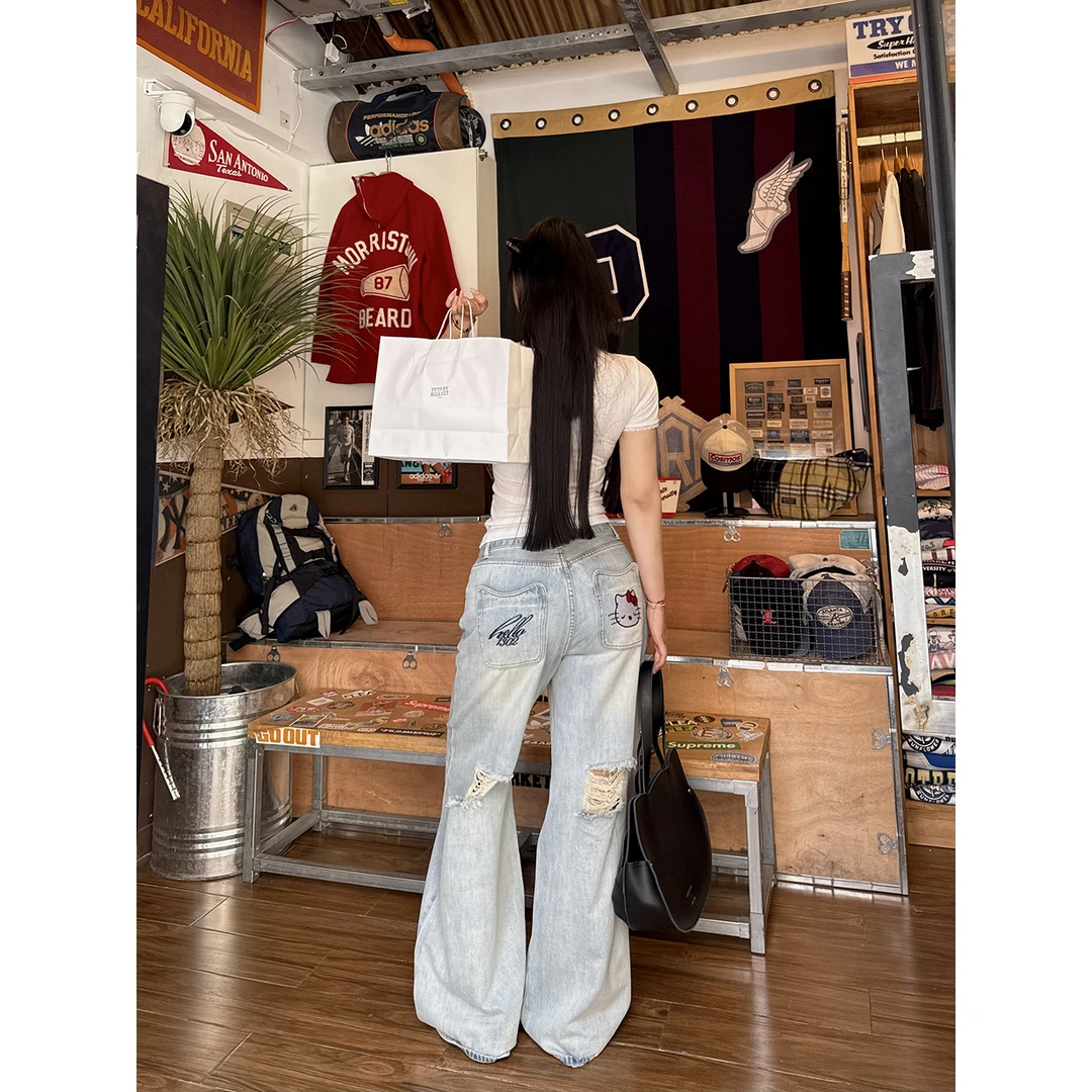 黑泽玄七“kt破洞裤”夏季显瘦透气设计感刺绣不贴腿不卡裆牛仔裤女