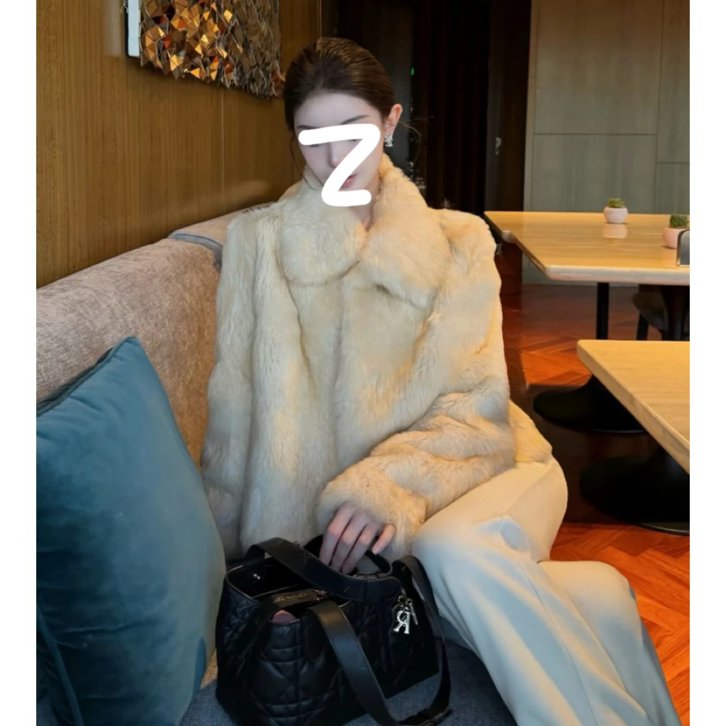 “北欧清晨”2025秋冬新款原创时尚潮流双色兔毛短款皮草外套