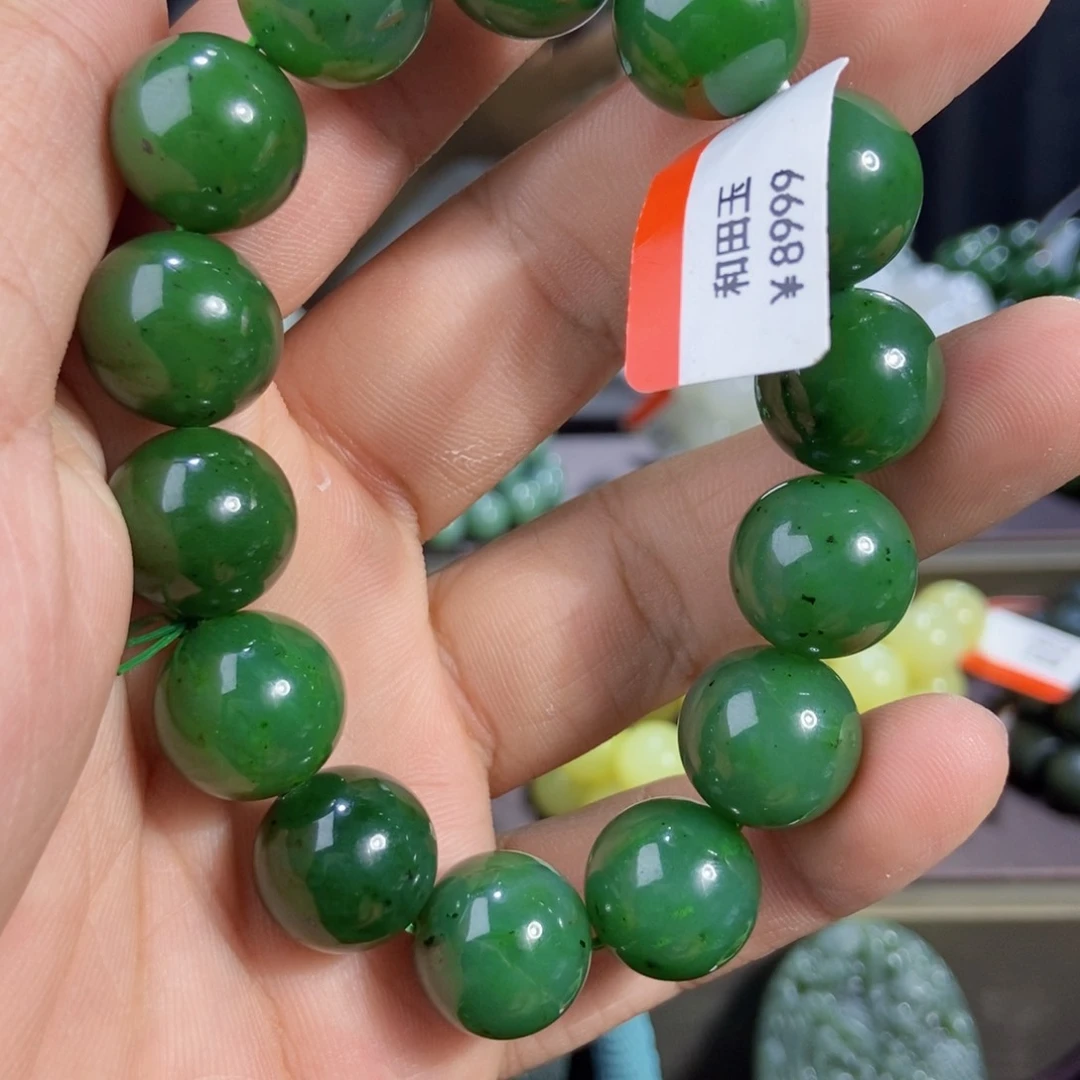 手串未镶嵌和田玉纯天然和田玉卡16碧玉乌兰海多样性发一