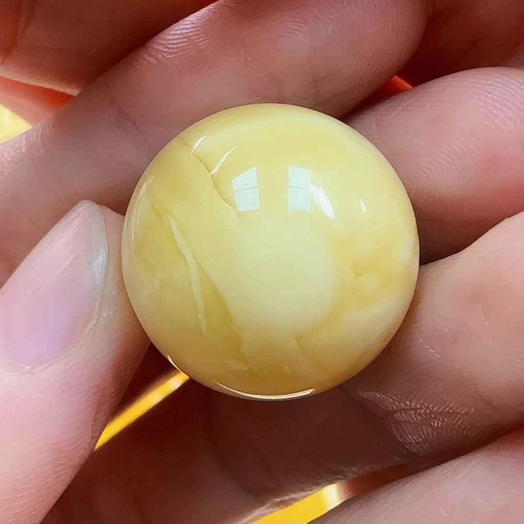 蜜蜡未镶嵌珠宝奇石