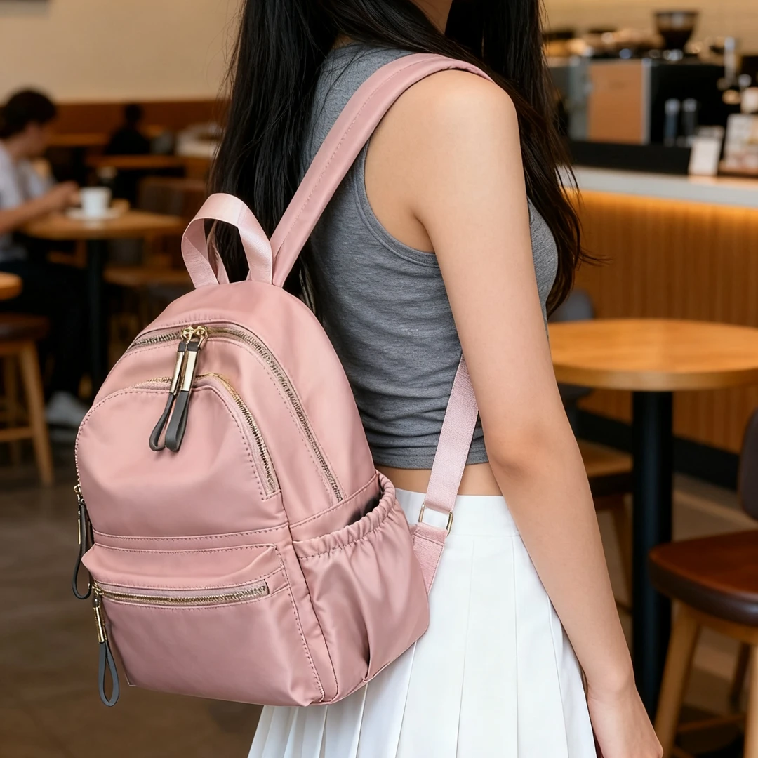 防水时尚双肩包女韩版百搭个性潮休闲小背包新款多功能轻便旅行包