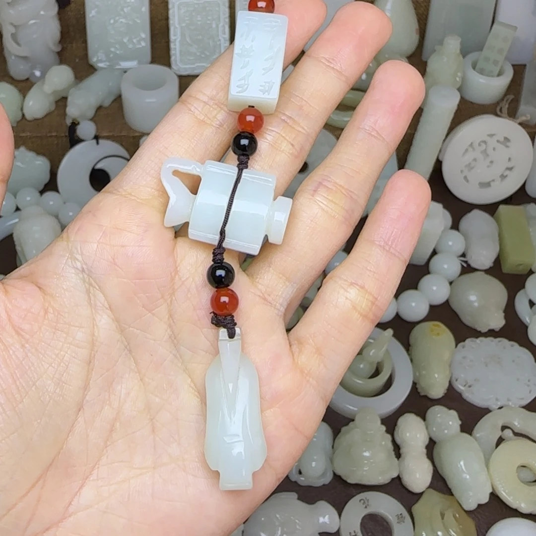 和田玉未镶嵌挂件吉祥三宝