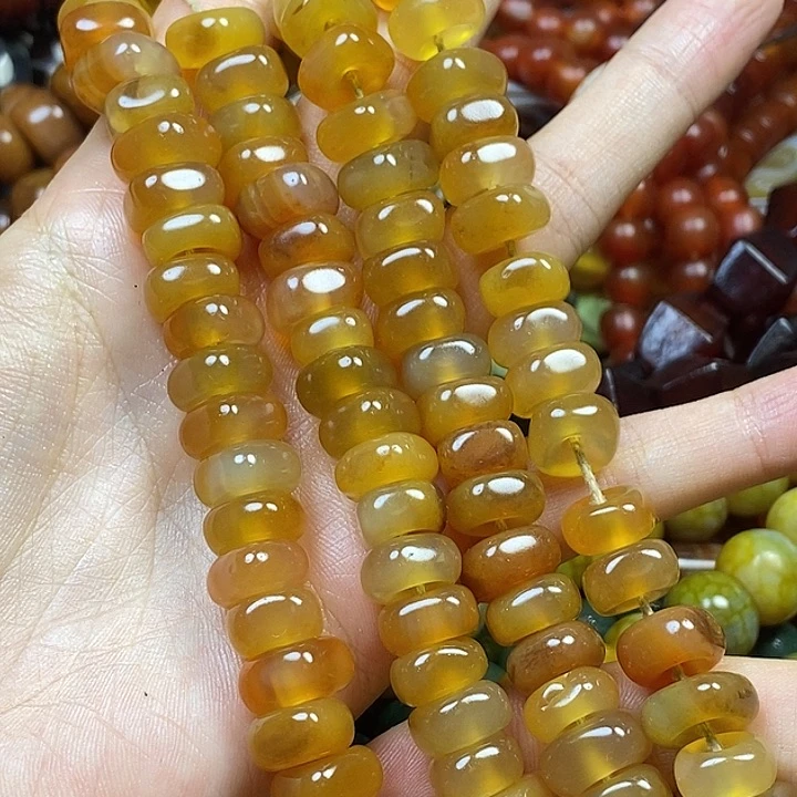 未镶嵌颈饰玛瑙/玉髓玉*