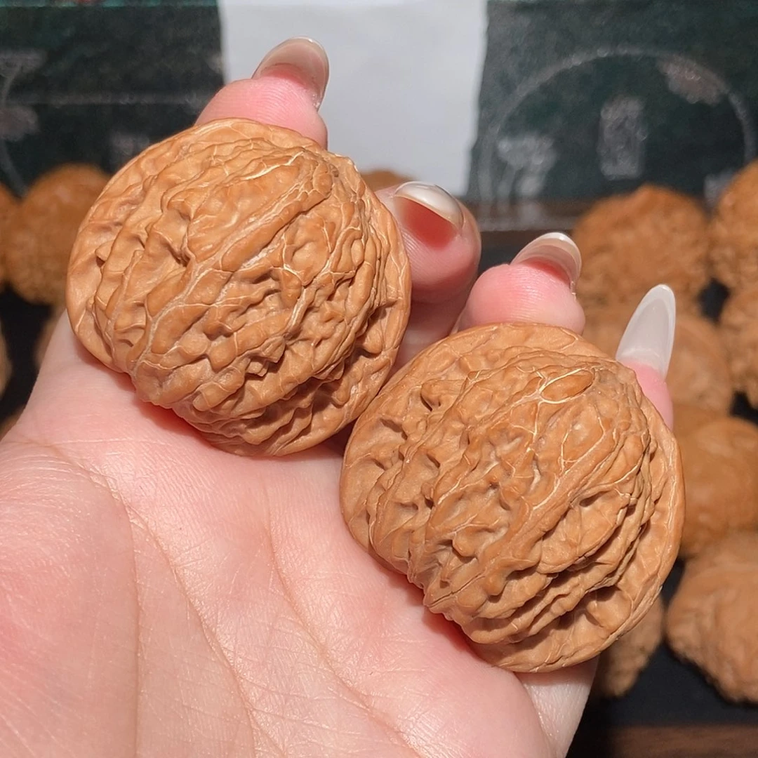 吊坠文玩核桃正磨40