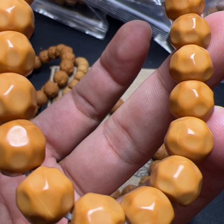 猴头核桃手串看看