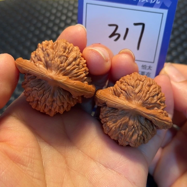 桃核吊坠42楼子317。