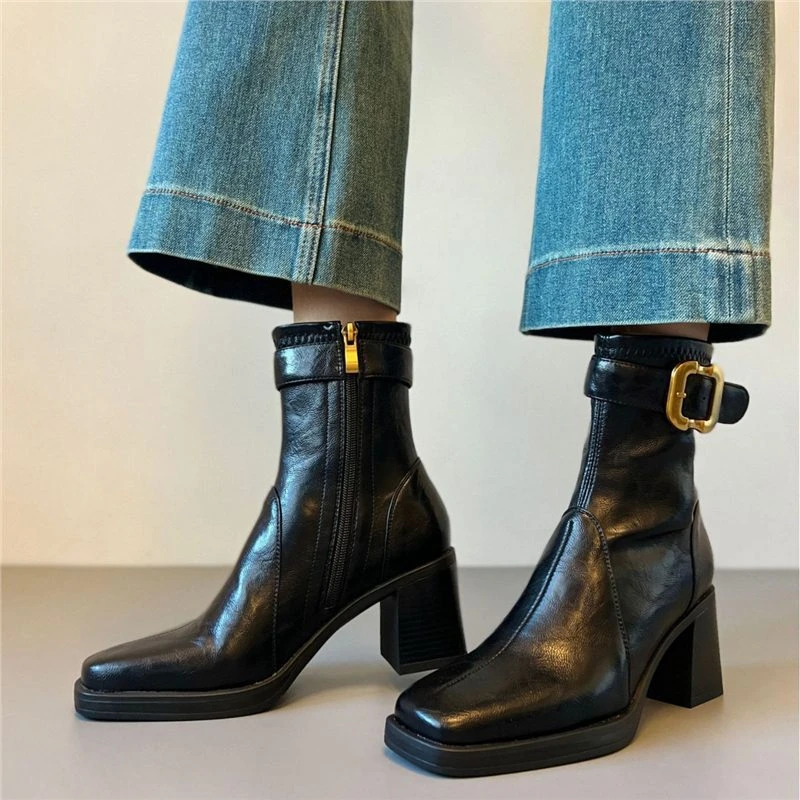 静音底方头高跟短靴女轻奢粗跟瘦瘦靴百搭显瘦时尚金属扣马丁靴子