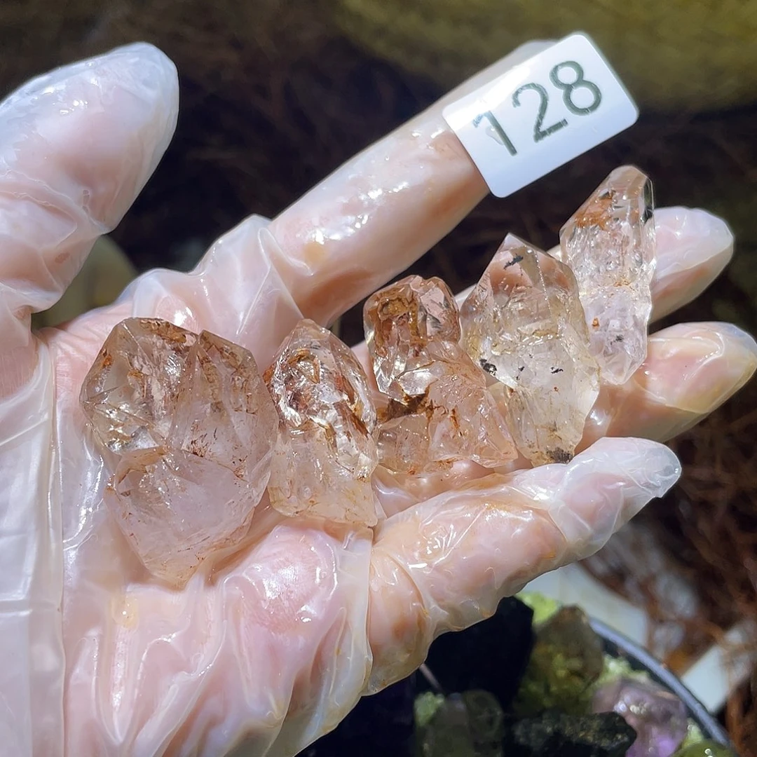 珠宝半成品水晶未镶嵌