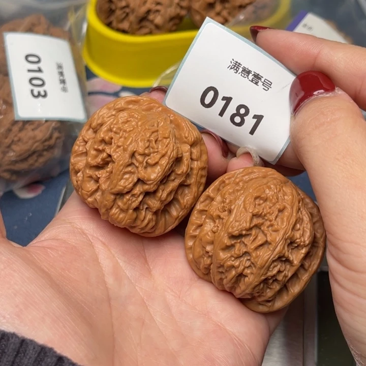 文玩核桃把件粗筋42