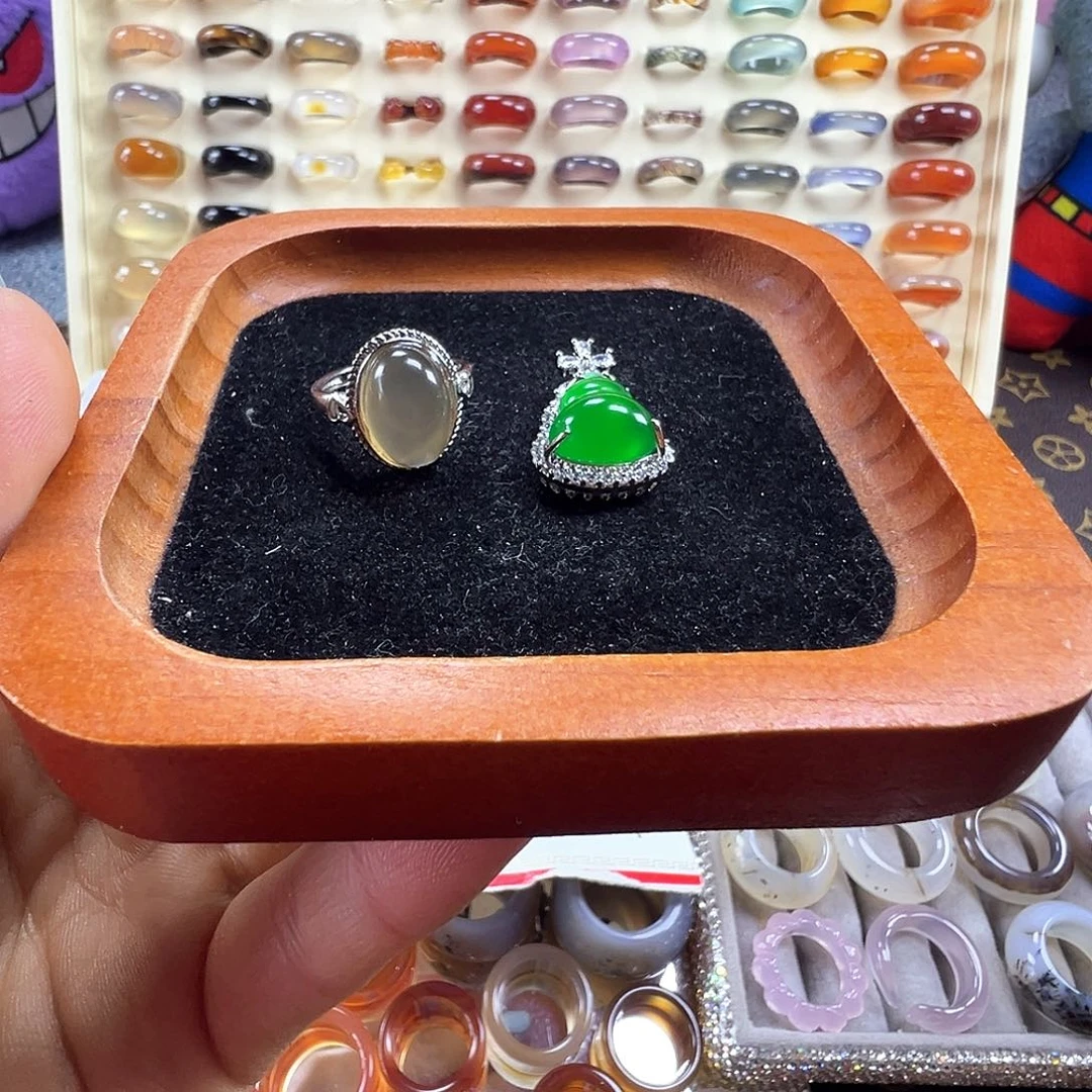 前***-玛瑙/玉髓未镶嵌戒指B8不退换两只