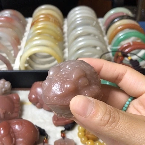 未镶嵌手把件石英质玉