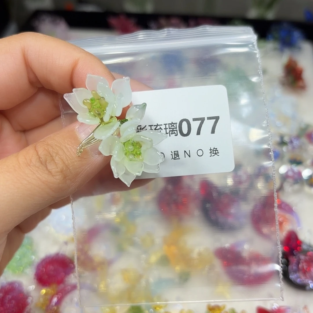 ****琉璃77耳骨夹一个