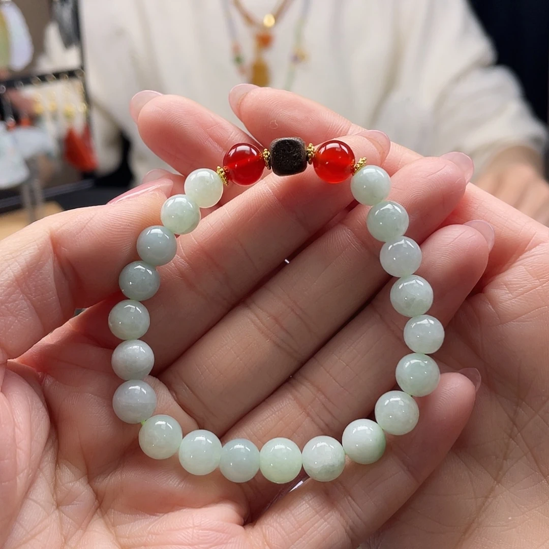 翡翠未镶嵌手链待编织