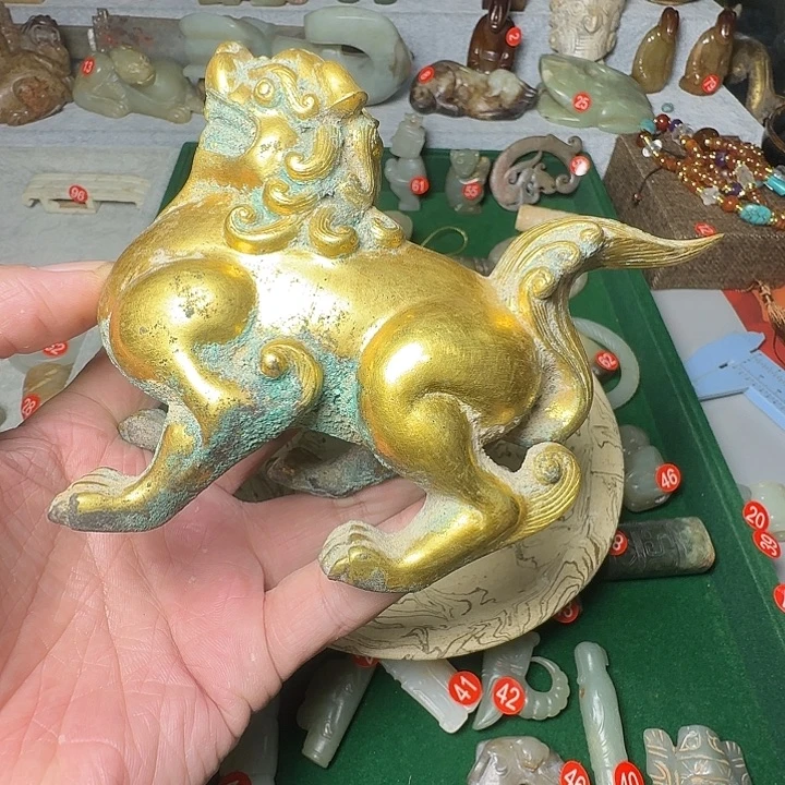 小***李手工艺品琉璃瓷器及瓷器及陶器