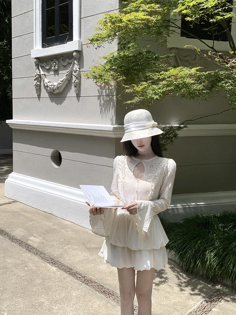 白色恋人 法式纯欲甜美气质镂空刺绣系带连衣裙收腰显瘦蓬蓬短裙