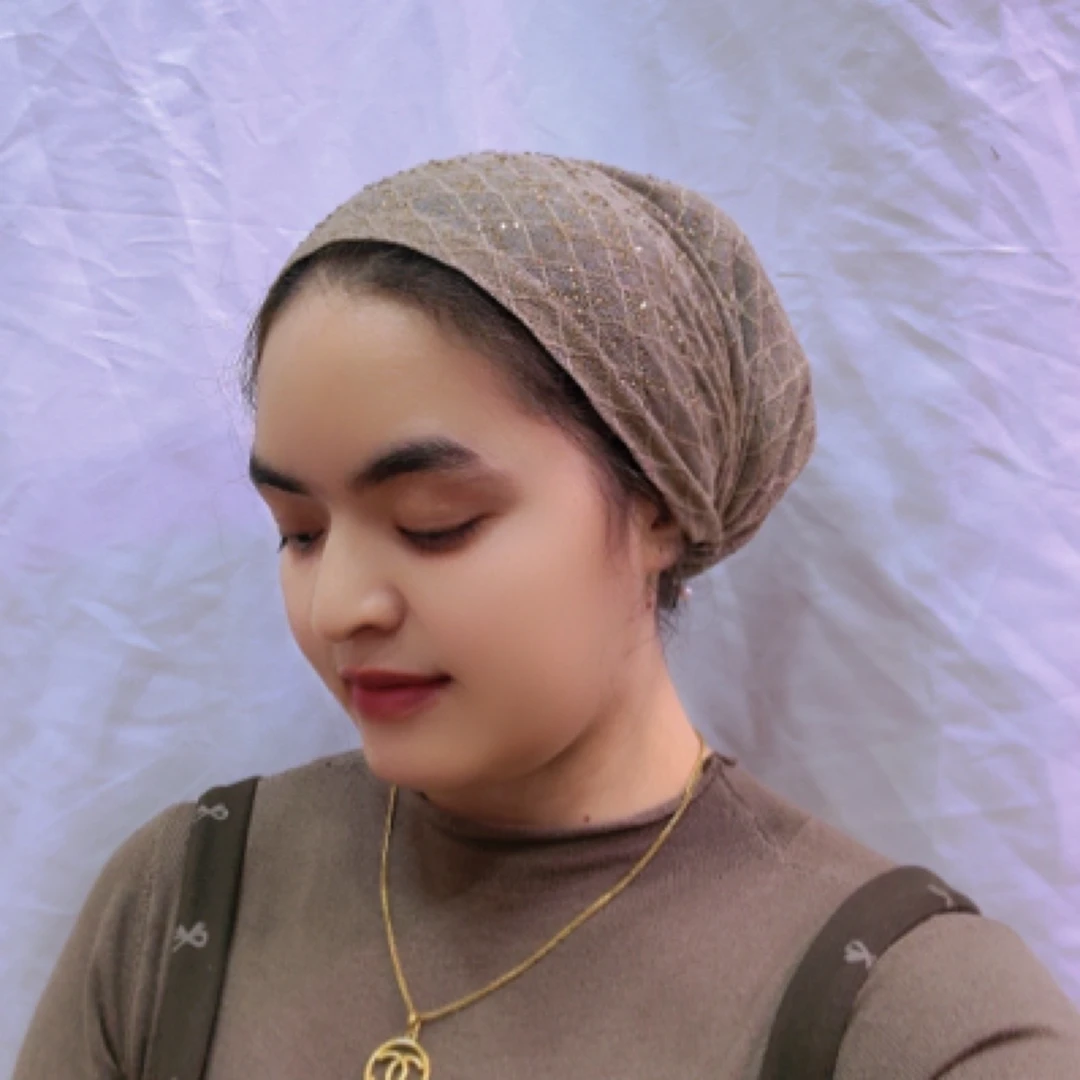 新款双层带钻帽子百搭网红保暖秋冬乌市发货