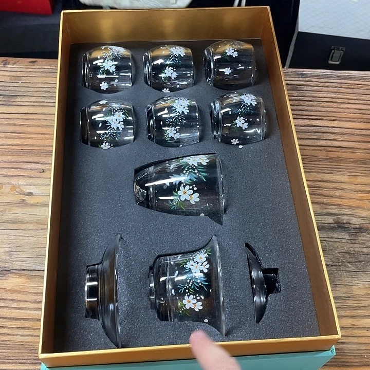 孤品茶具套装等。