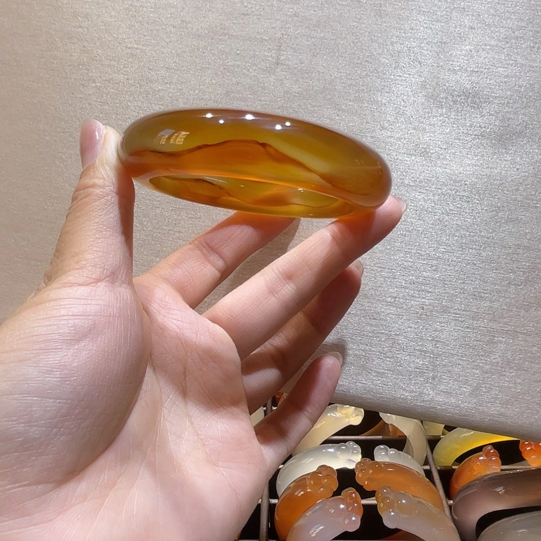 玛瑙/玉髓未镶嵌手镯
