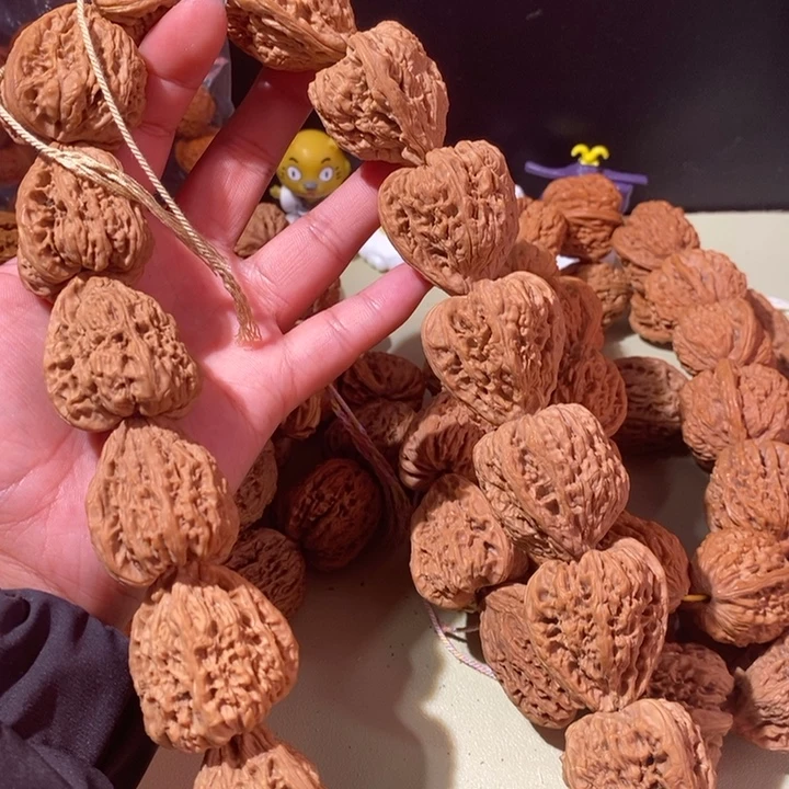 手串文玩核桃……47