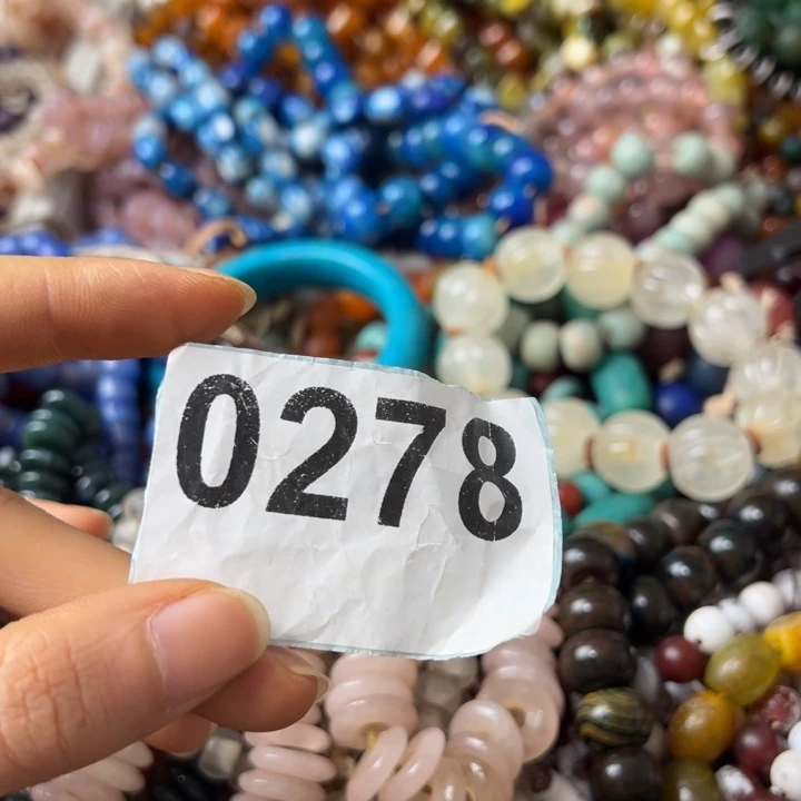 芝***芝玛瑙/玉髓颈饰未镶嵌