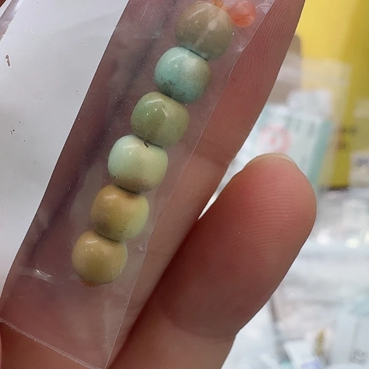 南红玛瑙配饰未镶嵌