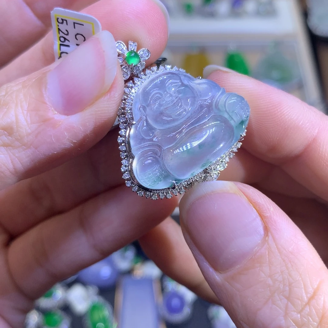 翡翠18K金镶嵌颈饰翡翠