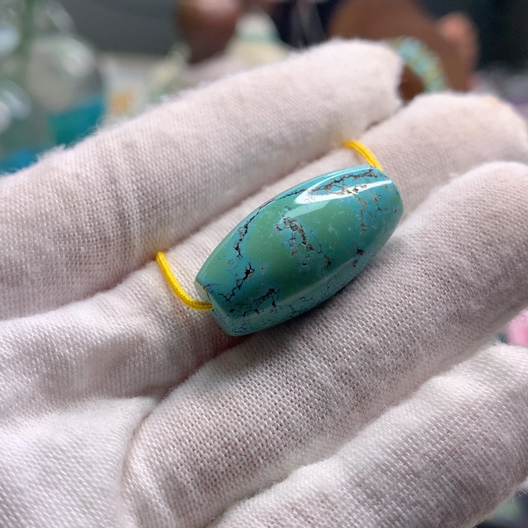 绿松石未镶嵌饰品