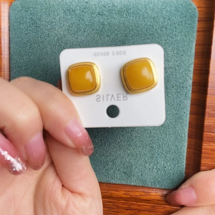 蜜蜡银S925镶嵌耳饰耳钉