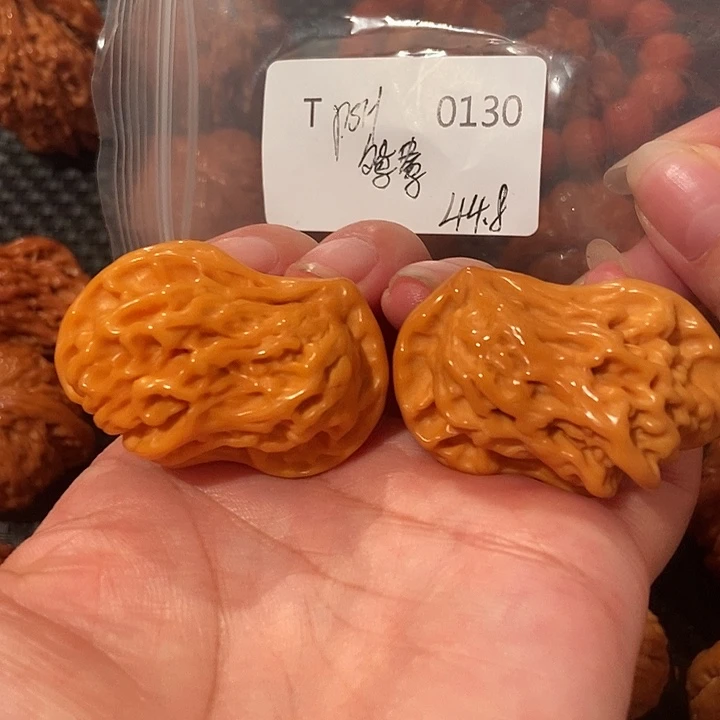文玩核桃吊坠盘山鸳鸯44