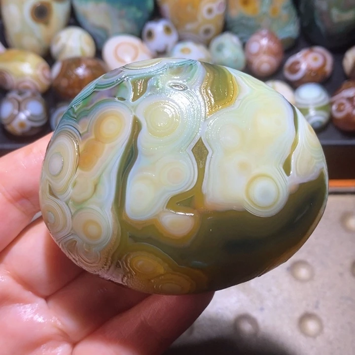 玛瑙/玉髓未镶嵌珠宝半成品